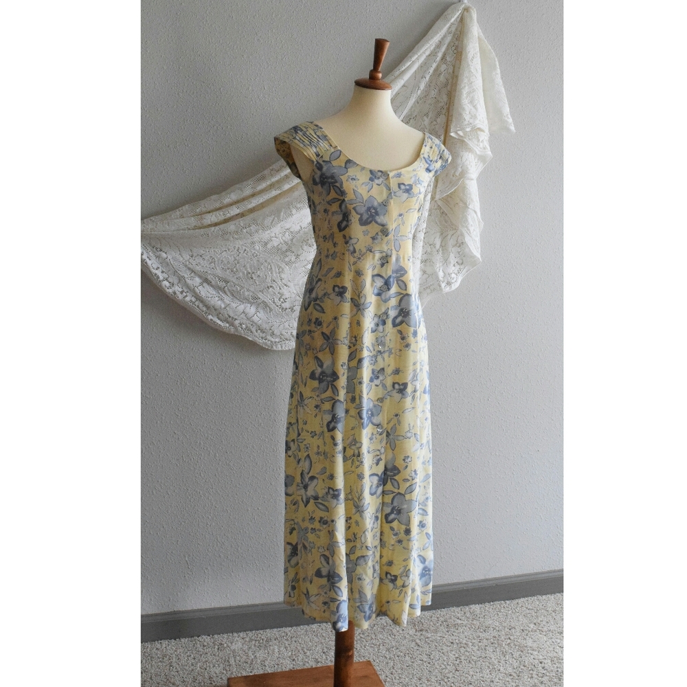 VTG| 90's blue floral on canary yellow rayon dress - Picture 2 of 5